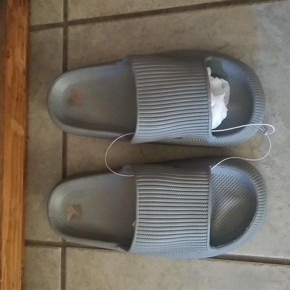 Slide Sandals - Picture 6 of 6